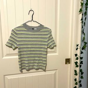 Grey, white, and lime green H&M fitted tee